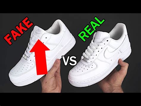 why do fake nikes not have price tag on box|how to identify a fake nike.